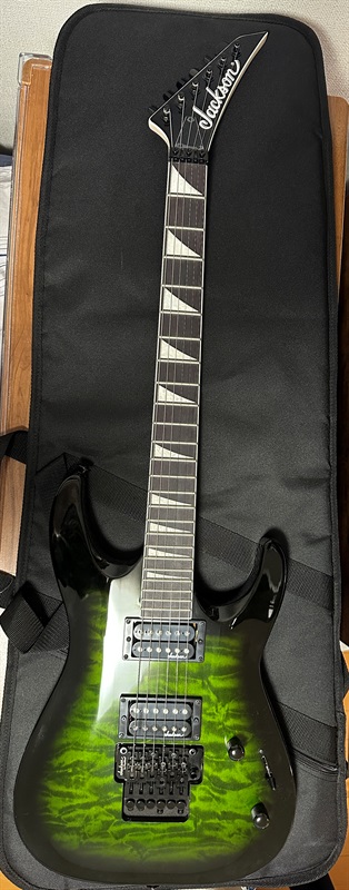 Jackson JS Series Dinky Arch Top JS32Q DKA Transparent Green Burstの画像